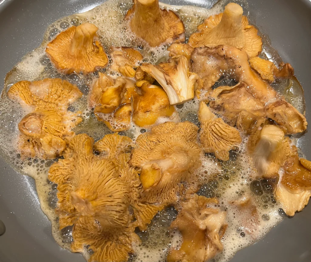 Easy Chanterelle Mushrooms Recipe cooking