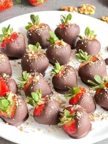 Featured image of chocolate covered strawberry